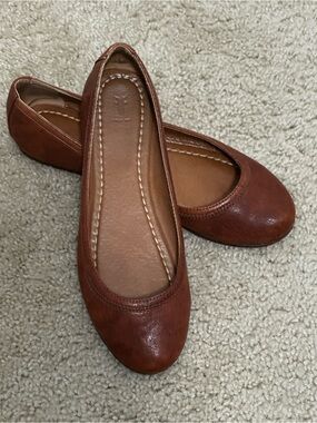 The Frye Co Carson Ballet Flats Genuine Leather in Cognac Brown Size 8.5 GUC